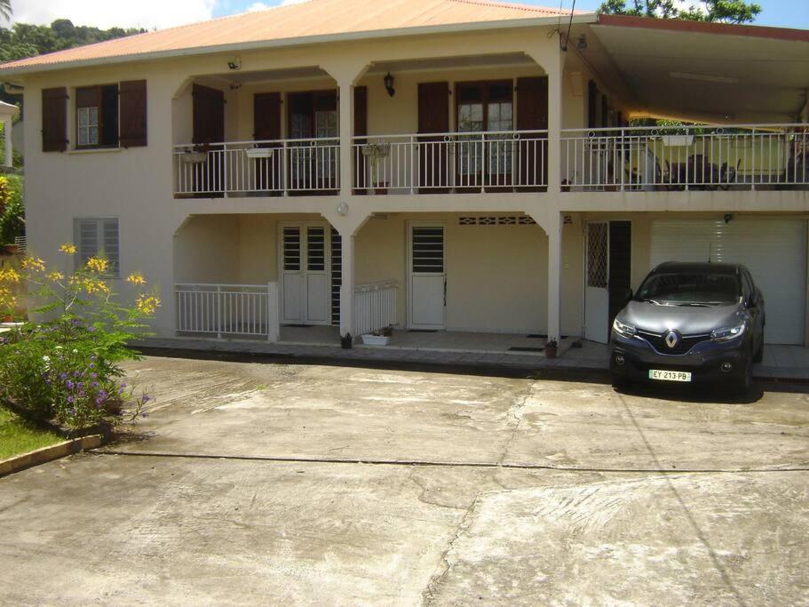 Charmant Appartement Verdoyant Le Morne-Vert Luaran gambar
